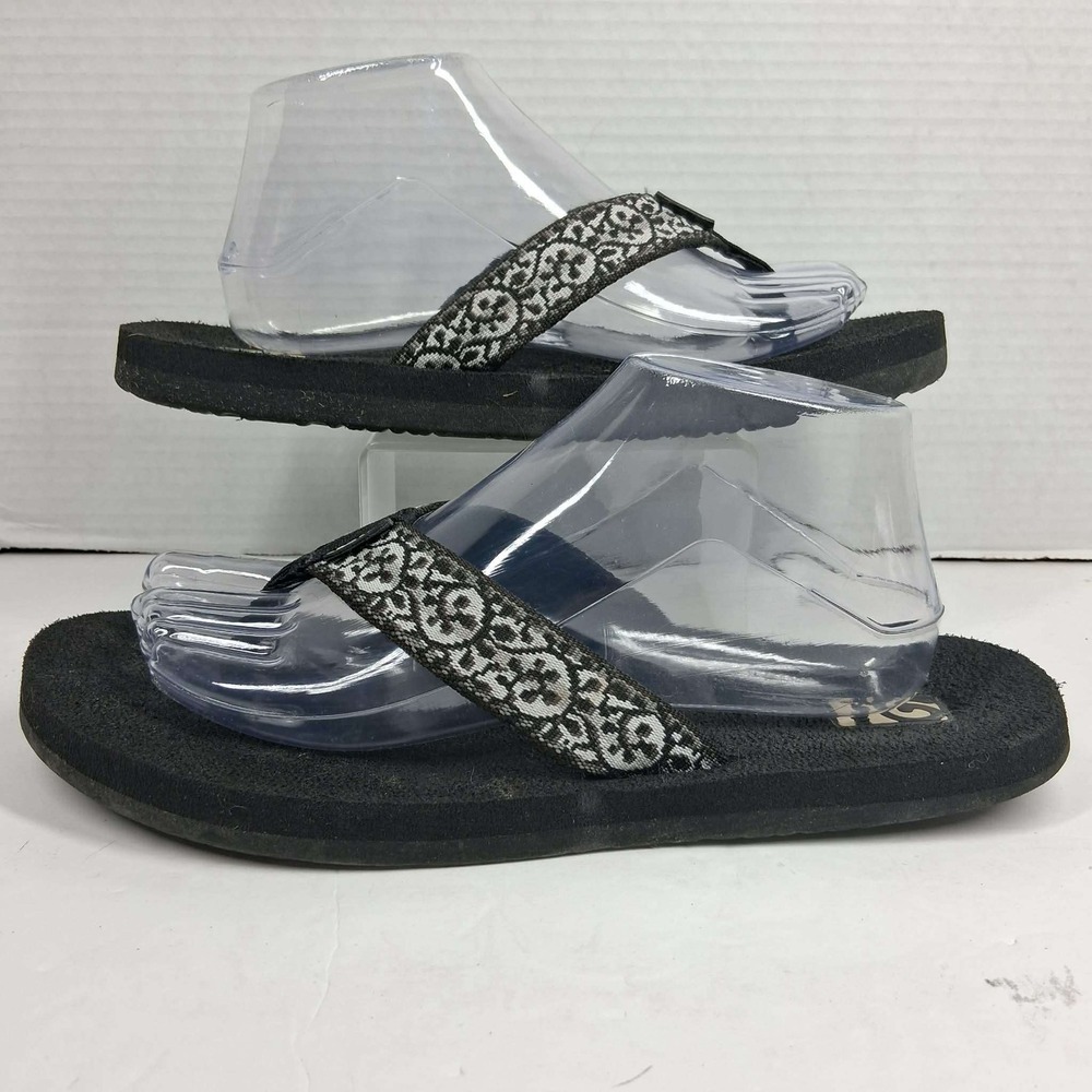 Teva Mush Flip Flops Womens 10 Black White Geometric Pattern Cushioned‎ Sandals